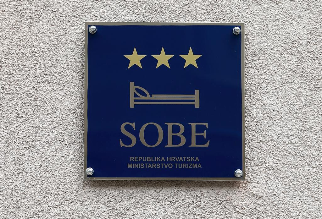 Sobe Oliva Hotel ซาเกร็บ ภายนอก รูปภาพ