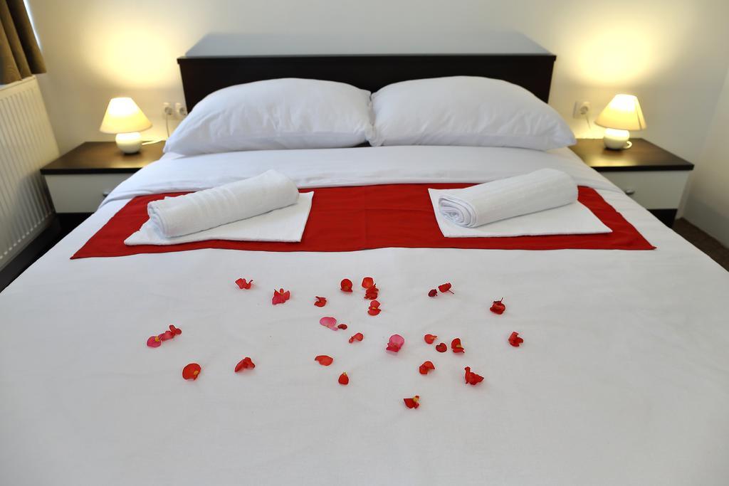 Sobe Oliva Hotel ซาเกร็บ ภายนอก รูปภาพ