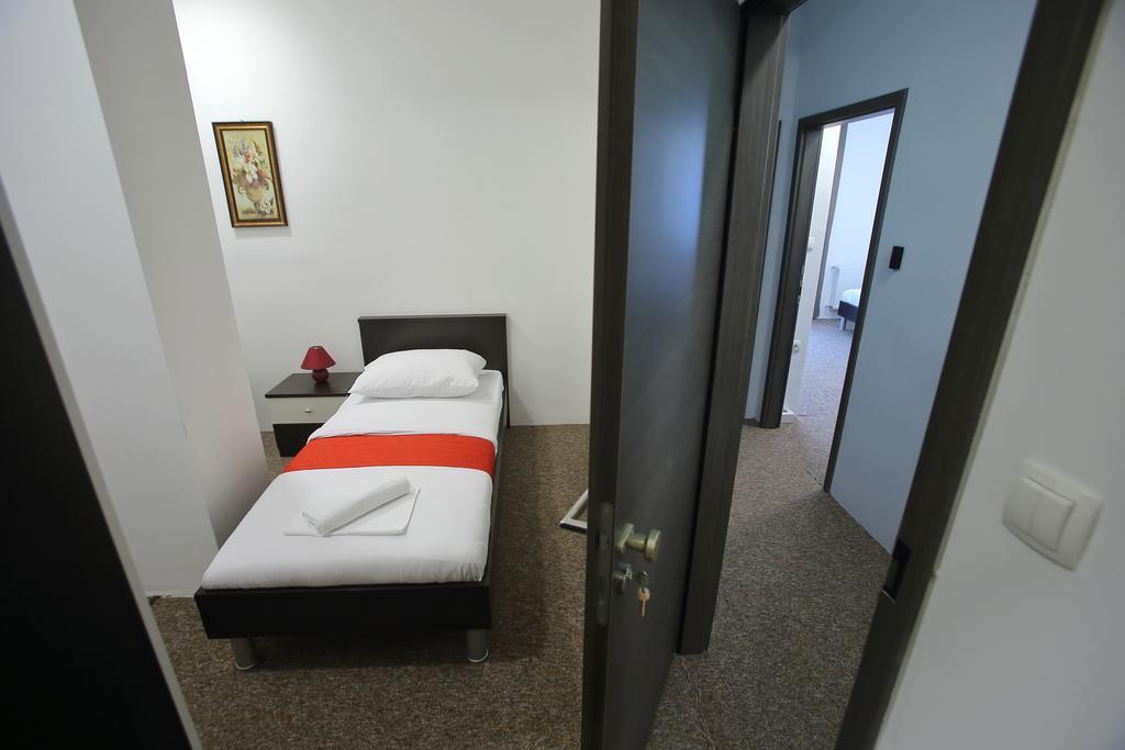 Sobe Oliva Hotel ซาเกร็บ ภายนอก รูปภาพ